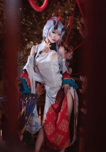 欧美独立自信女性服装_高清免费观看视频