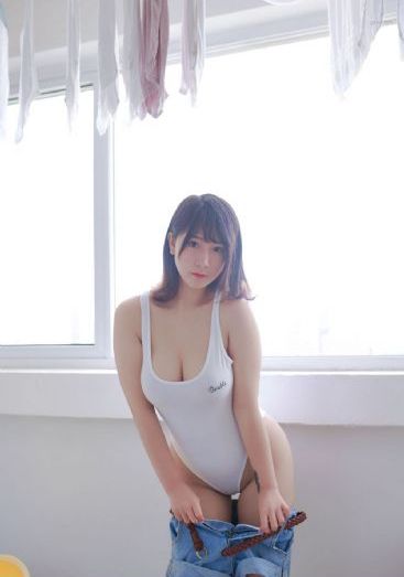 欧美黑白美少女_BD韩语高清在线观看