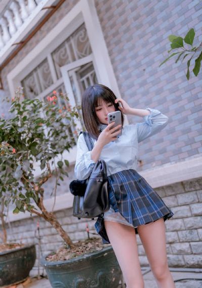 日韩色釉盘子_国产剧日韩电影在线