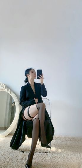 免费精品视频丝袜交换_超清在线播放