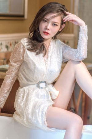 日韩原单女棉马甲_爱奇艺VIP神马影院手机在线