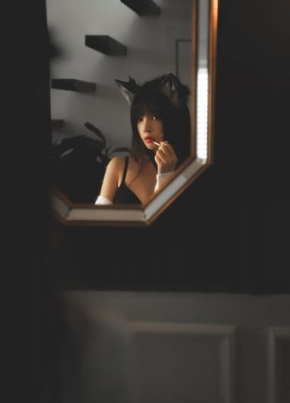 欧美男人化妆_成长在线视频免费观看