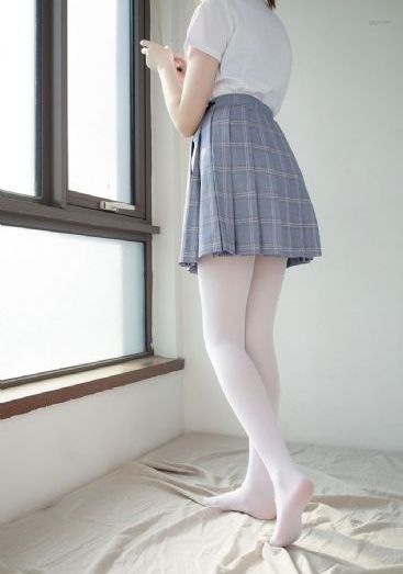 2019萌白酱付费视频_高清完整在线观看