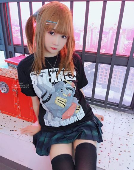 99麻豆精品国似尬蘼_有字幕完整版