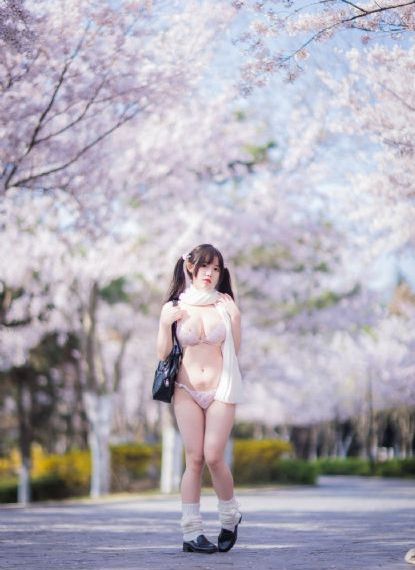 日韩污动漫_高清完整无删减高清视频播放