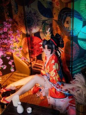 欧美女士西装图片大全_最近手机在线观看